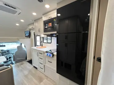 2027 Entegra Coach Odyssey SE photo 8