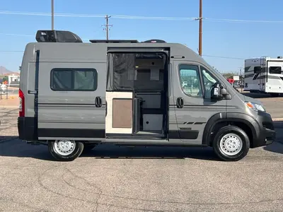 2027 Winnebago Solis Pocket photo 15