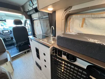 2027 Winnebago Solis Pocket photo 8