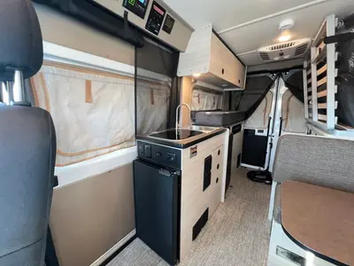 2027 Winnebago Solis Pocket photo 6