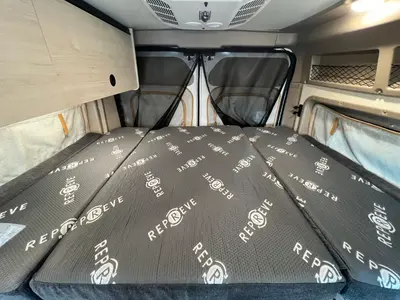 2027 Winnebago Solis Pocket photo 13
