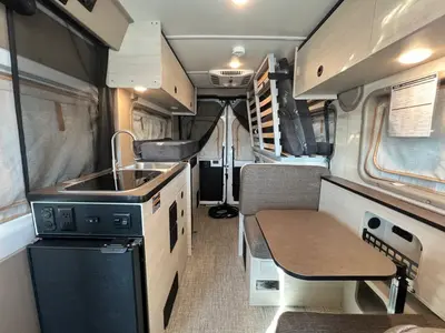 2027 Winnebago Solis Pocket photo 5