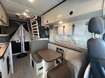 2027 Winnebago Solis Pocket photo 11