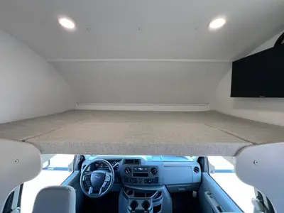 2027 Entegra Coach Odyssey SE photo 4