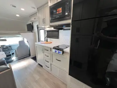 2027 Entegra Coach Odyssey SE photo 9