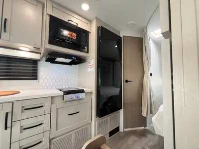 2027 Entegra Coach Odyssey SE photo 8