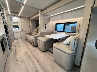 2027 Tiffin Motorhomes Wayfarer photo 14