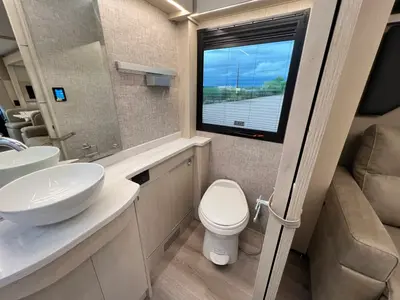 2027 Tiffin Motorhomes Wayfarer photo 21