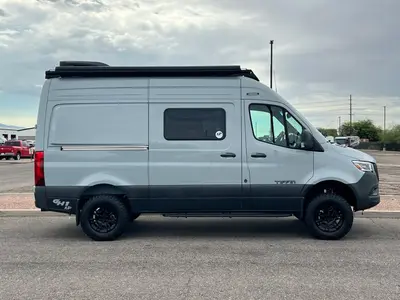 2027 Tiffin Motorhomes GH1 photo 18