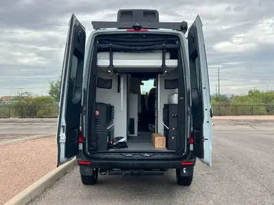 2027 Tiffin Motorhomes GH1 photo 2