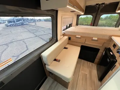 2027 Thor Motor Coach Scope photo 13