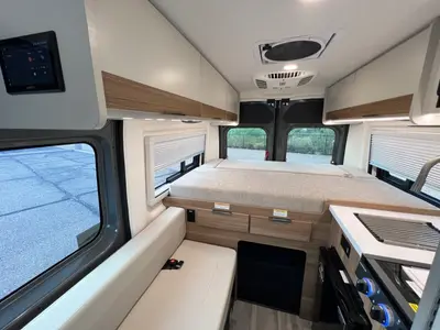 2027 Thor Motor Coach Scope photo 14