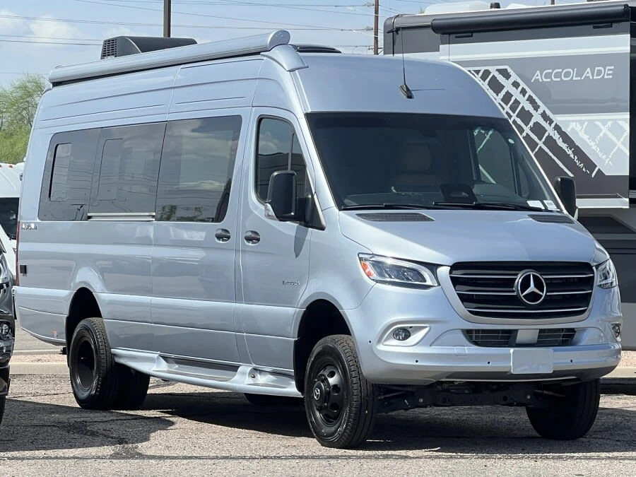 2027 Entegra Coach Insignia exterior