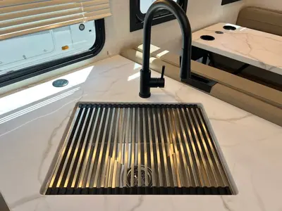 2027 Thor Motor Coach Chateau photo 12