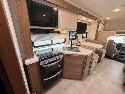 2027 Thor Motor Coach Chateau photo 9