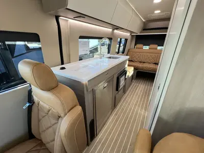 2027 Entegra Coach Insignia photo 7