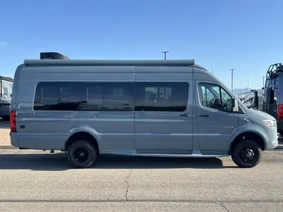 2027 Entegra Coach Insignia photo 20