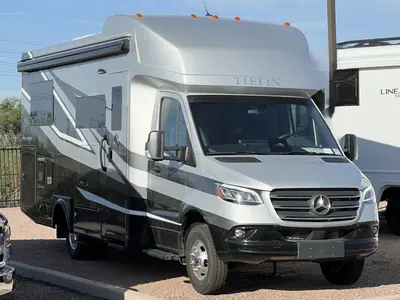 2027 Tiffin Motorhomes Wayfarer exterior