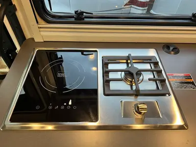 2027 Winnebago View photo 9