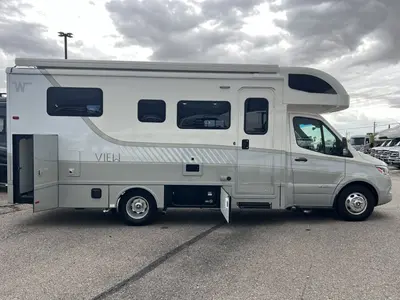 2027 Winnebago View photo 27