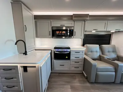 2027 Entegra Coach Vision XL photo 7