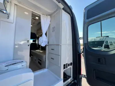 2027 Thor Motor Coach Sanctuary photo 19