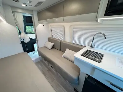 2027 Thor Motor Coach Sanctuary photo 8