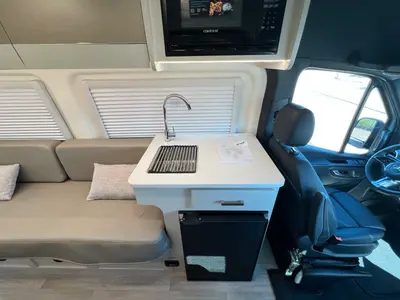 2027 Thor Motor Coach Sanctuary photo 7
