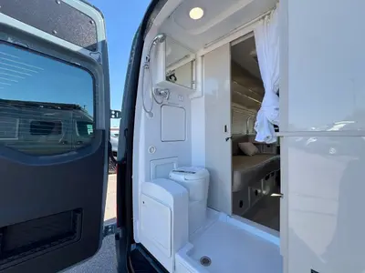 2027 Thor Motor Coach Sanctuary photo 17