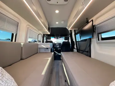 2027 Thor Motor Coach Sanctuary photo 4