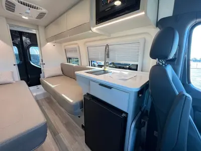 2027 Thor Motor Coach Sanctuary photo 6