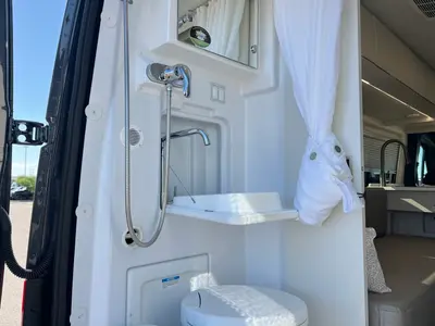 2027 Thor Motor Coach Sanctuary photo 19
