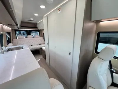 2027 Entegra Coach Insignia photo 14