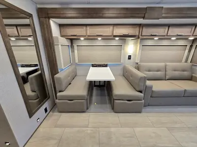 2027 Renegade Verona photo 14