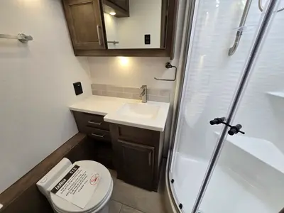2027 Renegade Verona photo 23