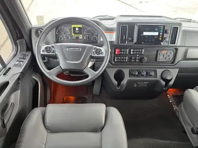 2027 Renegade Verona photo 2