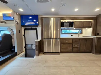 2027 Renegade Verona photo 7