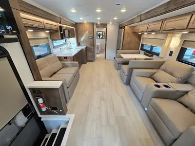2027 Renegade Verona photo 5