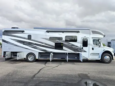 2027 Renegade Verona photo 30