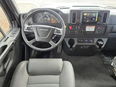 2027 Renegade Verona photo 2