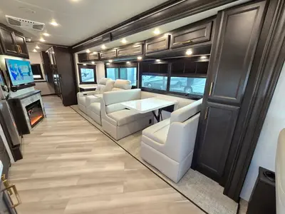 2027 Fleetwood Bounder photo 14