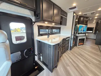 2027 Fleetwood Bounder photo 6