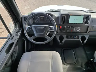 2027 Tiffin Motorhomes Allegro BAY photo 2
