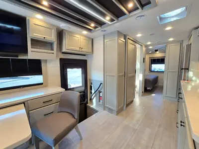 2027 Tiffin Motorhomes Allegro BAY photo 16
