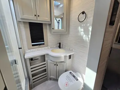 2027 Tiffin Motorhomes Allegro BAY photo 20