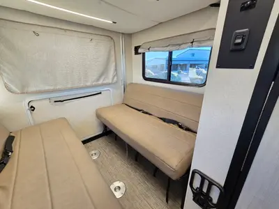 2027 Winnebago Resa IUH19DC photo 12