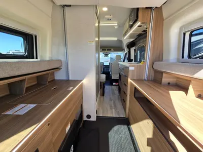 2027 Thor Motor Coach Palladium photo 4