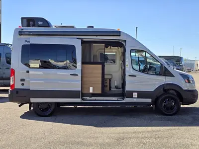 2027 Thor Motor Coach Palladium photo 22