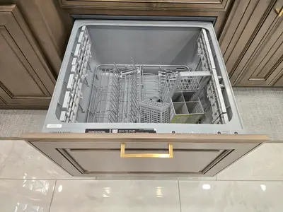 2027 Fleetwood Discovery LXE photo 15