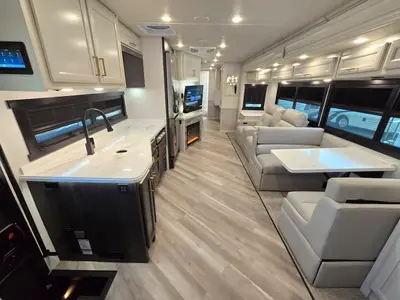 2027 Fleetwood Bounder photo 5
